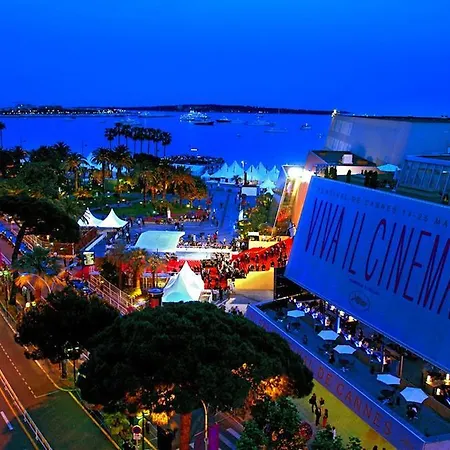 Coeur De - 2 Pièces Moderne Appartement *